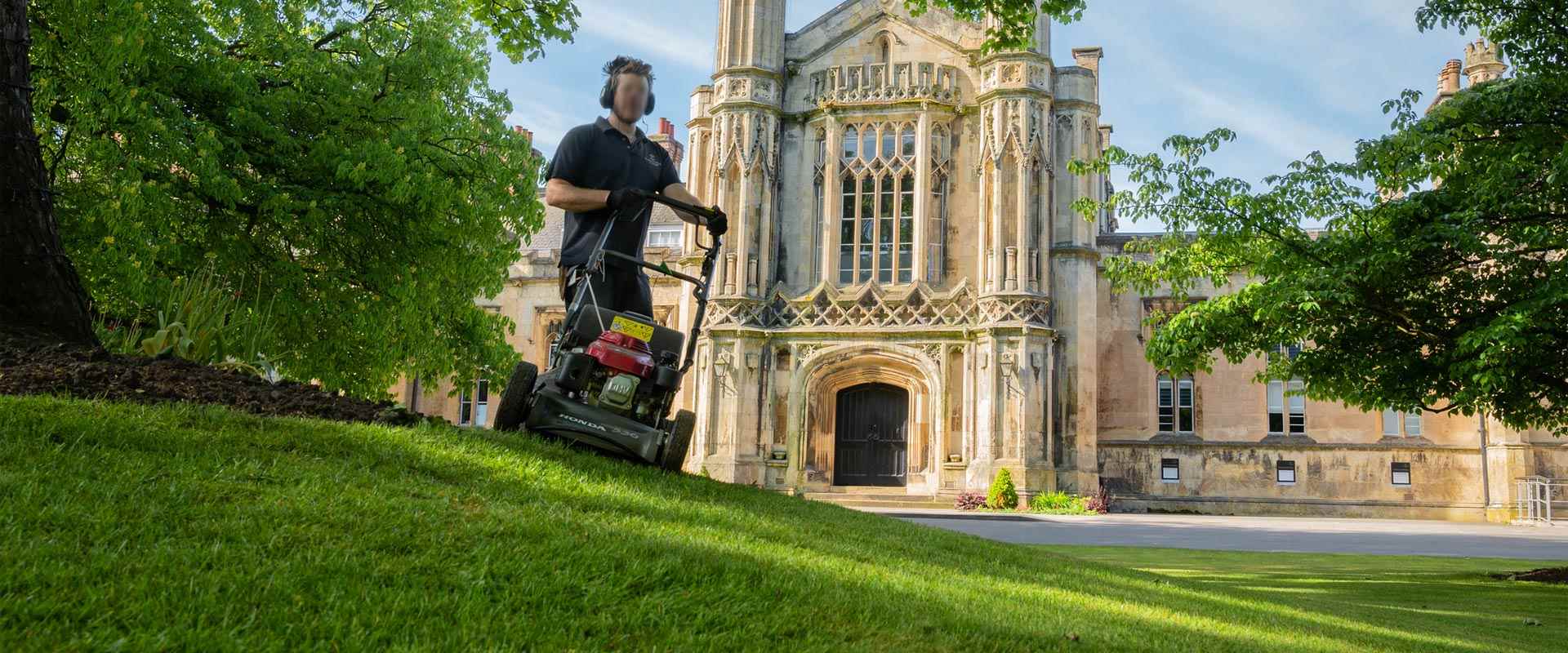 Κατασκευές - συντηρήσεις κήπων στην Αθήνα - Αττική2